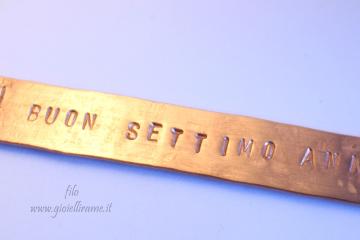 Incisione personalizzata su bracciale in rame