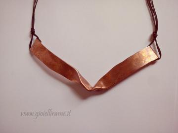 Collana artigianale rigida in rame